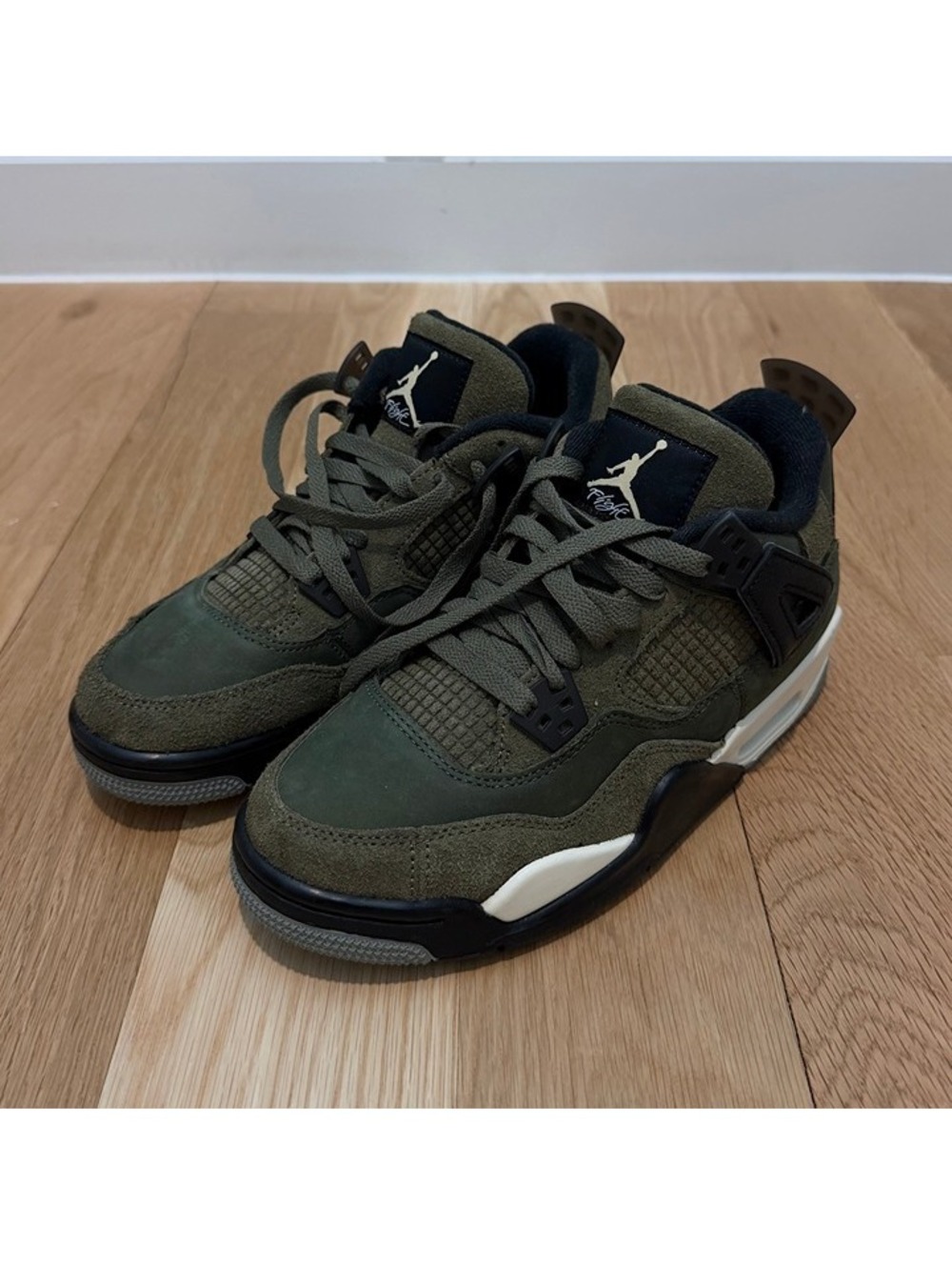 air jordan 4 retro craft olive sneakers size 7.5